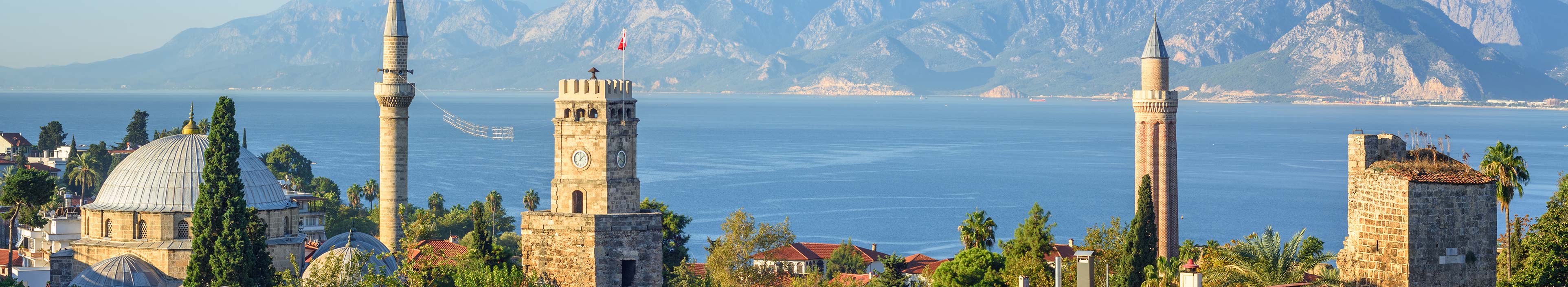Blick über die Altstadt von Antalya